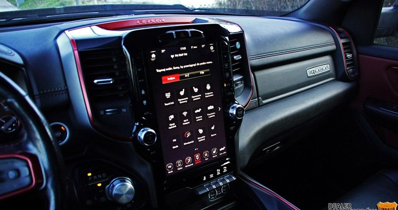 Dodge RAM cena 215000 przebieg: 78000, rok produkcji 2019 z Gdynia małe 781
